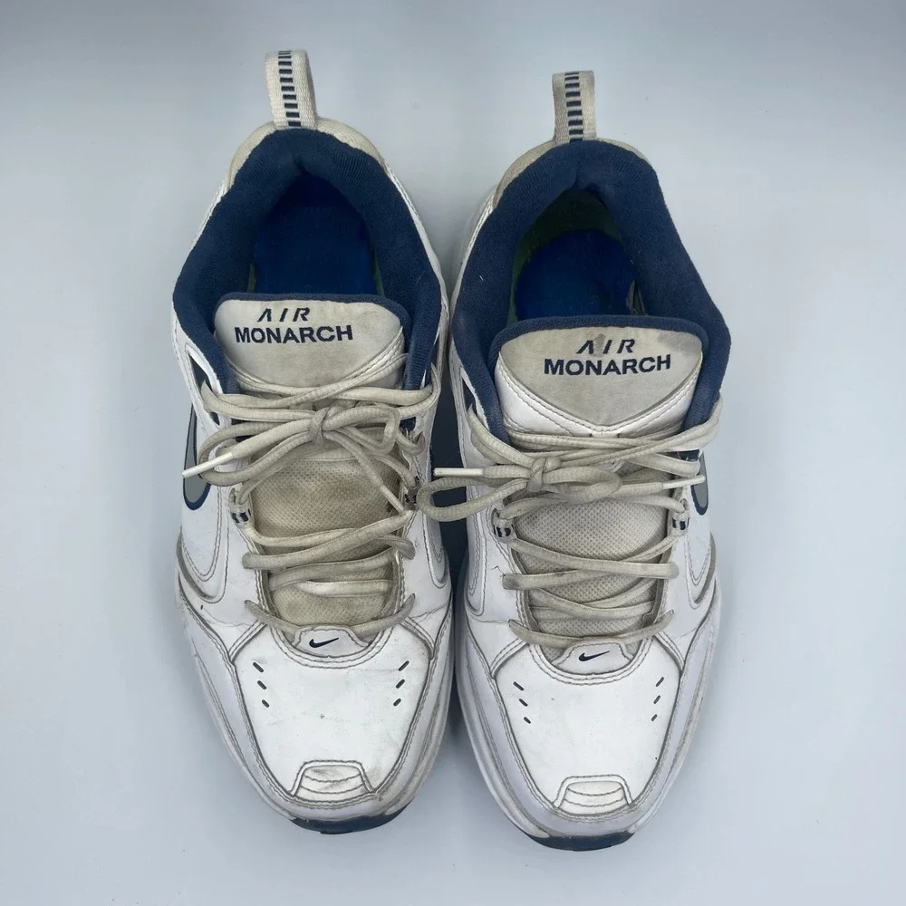 Nike Air Monarch IV Walking Shoes Men's Size 9.5W White Leather Athletic Sneaker